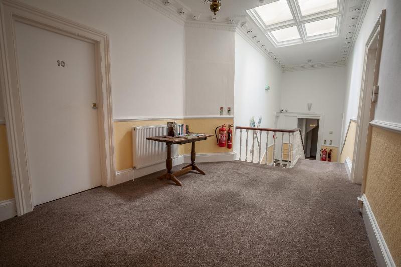 Clydesdale Apartments - image 47