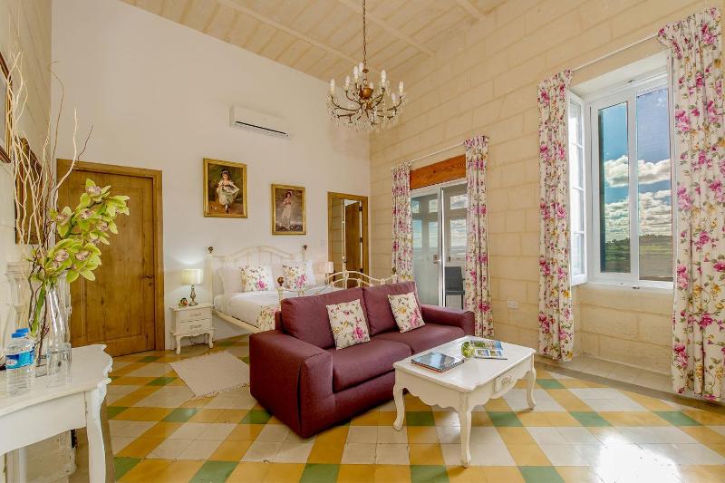 Double Room with View image 3