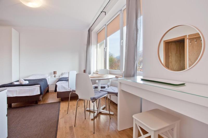 Quadruple Room image 3