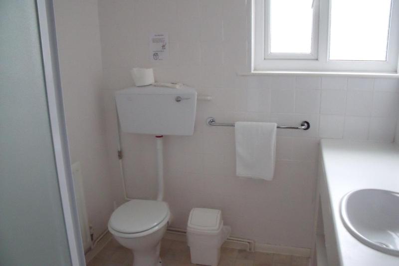 Single Room image 1