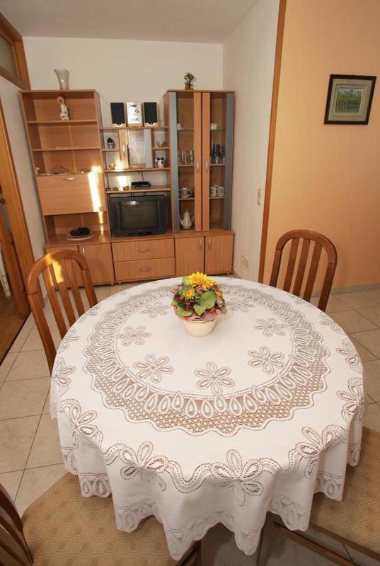Two-Bedroom Apartment with Terrace and Sea View image 3
