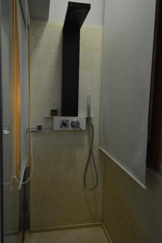 Small Double Room image 2
