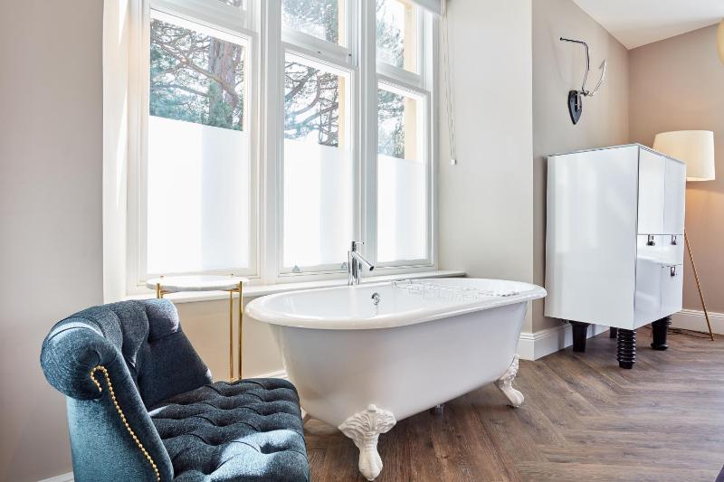 Superior Suite image 3