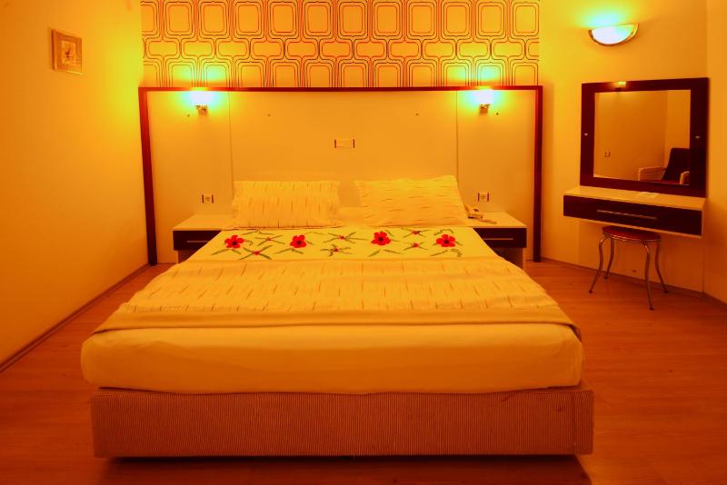 Hotel Pirat - image 8