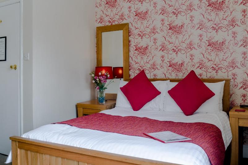 Double Room with Balcony image 1