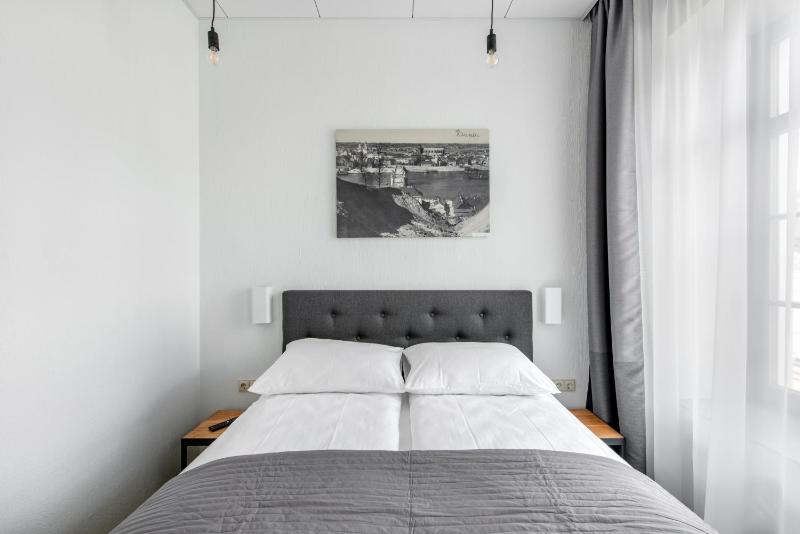 Piano Apartments - image 36