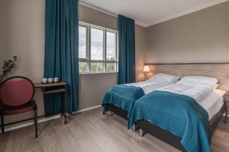 Family Room with Private Bathroom image 3