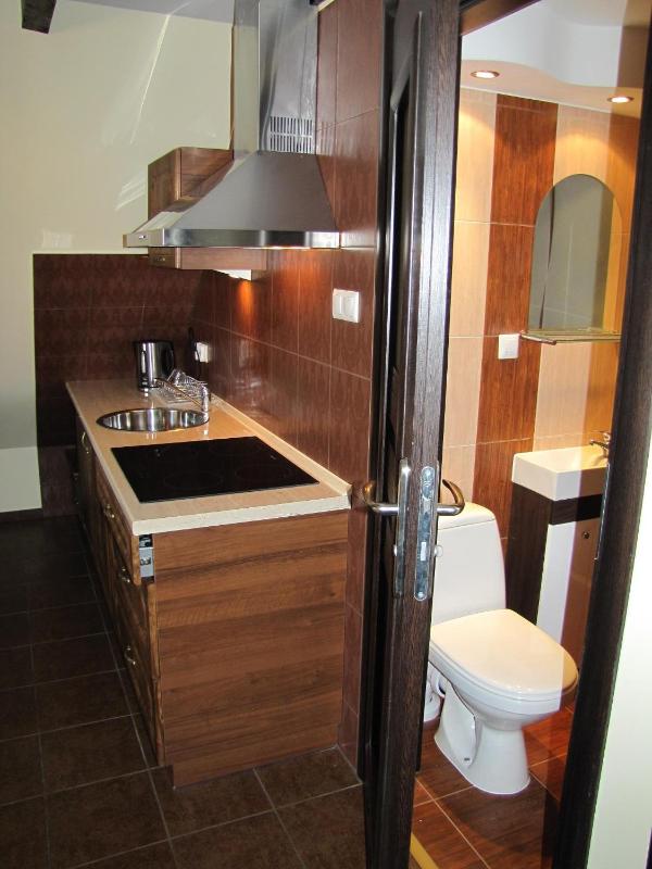 Studio Apartment image 3
