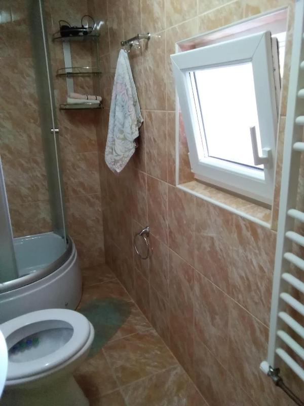 One-Bedroom Apartment with Balcony image 2