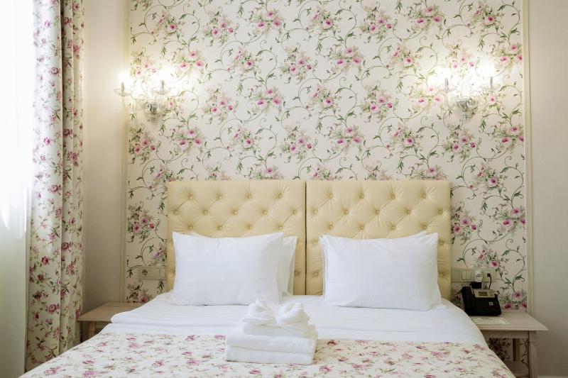 Superior Double or Twin Room image 3