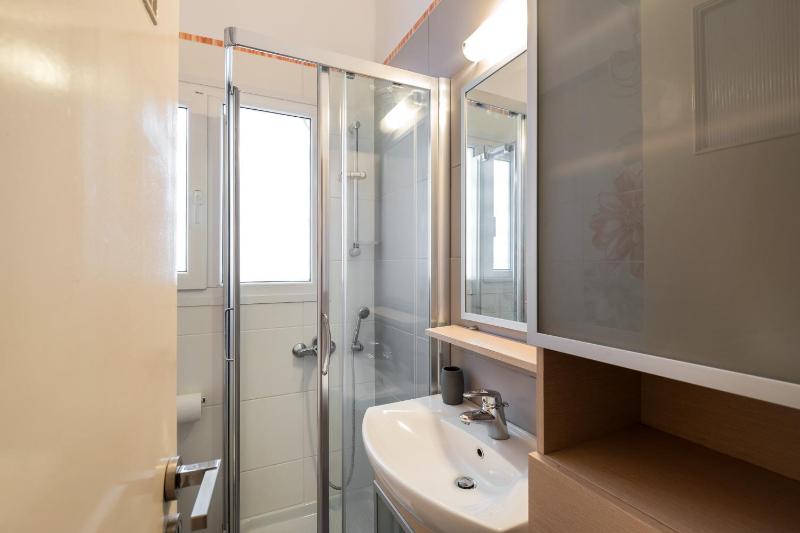 Acropolis Stylish Suite - image 16