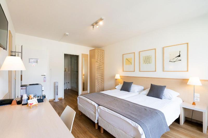 Double Room image 1