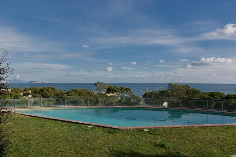 2 bedroom apartment in Sa Punta Begur- Sea views terrace pool and access to the beach Ref:H29 - image 4