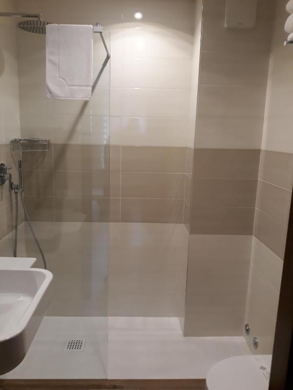 Triple Room image 2