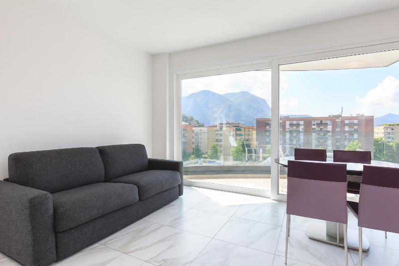 Apartment image 2