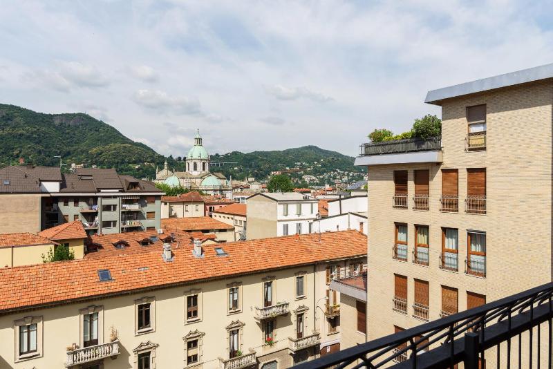 Vista Duomo - byMyHomeinComo - image 16