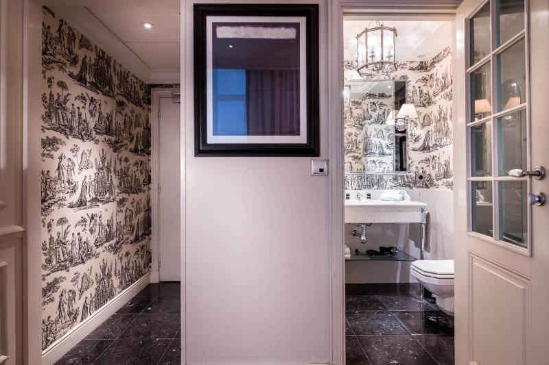 Executive  Double Room image 2