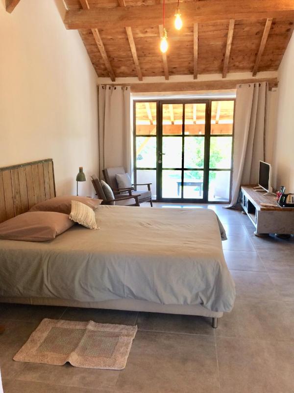 Double Room with Balcony image 1