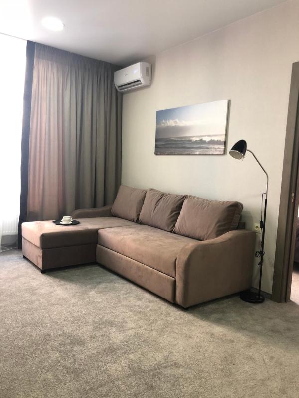 One-Bedroom Suite image 3