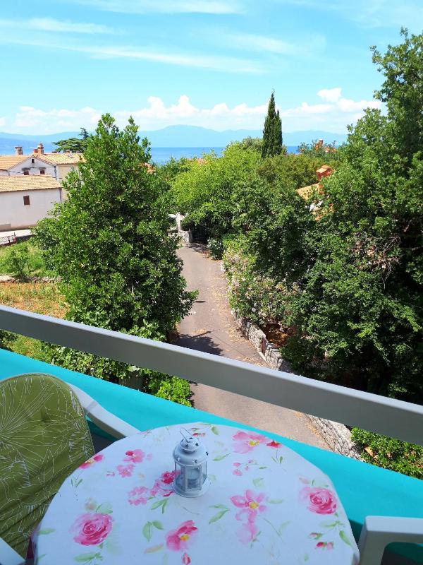 Apartment with Sea View image 3