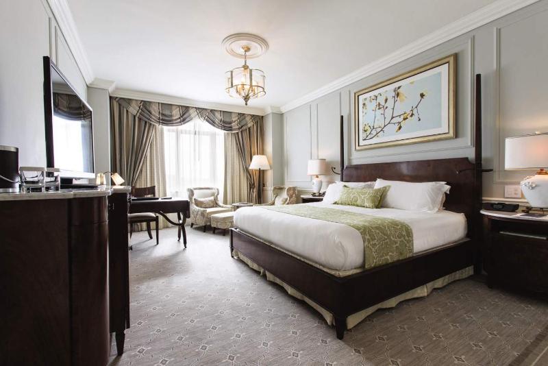 The Charleston Place - image 33