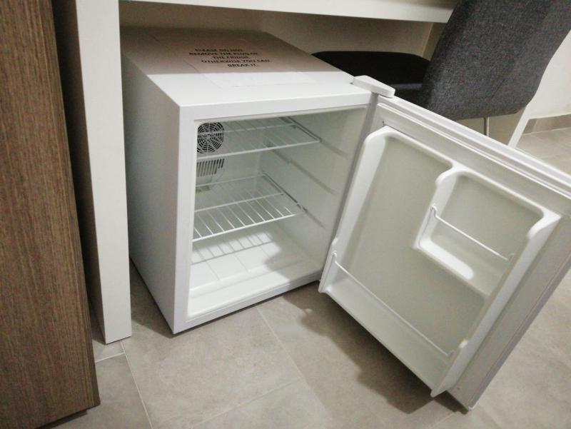 Double or Twin Room with Private Bathroom image 4