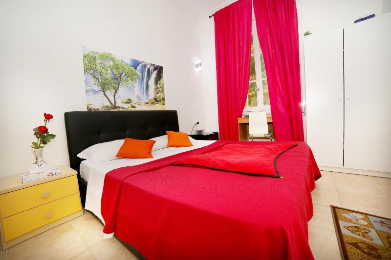 Double Room with Private Bathroom image 2