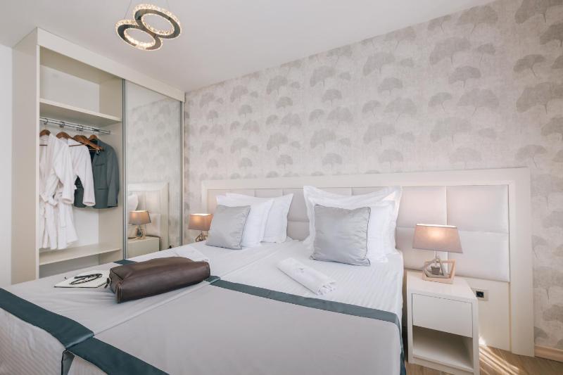 Special Offer - Flexible Apartment with Romantic Package image 3