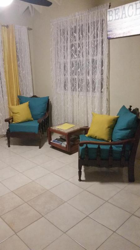 Spacious Colonial - image 16