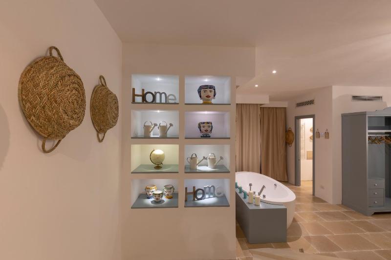 Superior Queen Room image 2