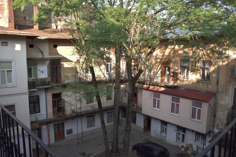 New spacious central apartment - image 4