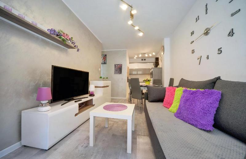 Eleganckie i Stylowe Apartamenty Sun Seasons 24 w Karpaczu z Parkingiem by Noclegi Renters - image 28