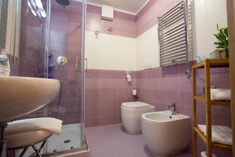 Double Room image 2