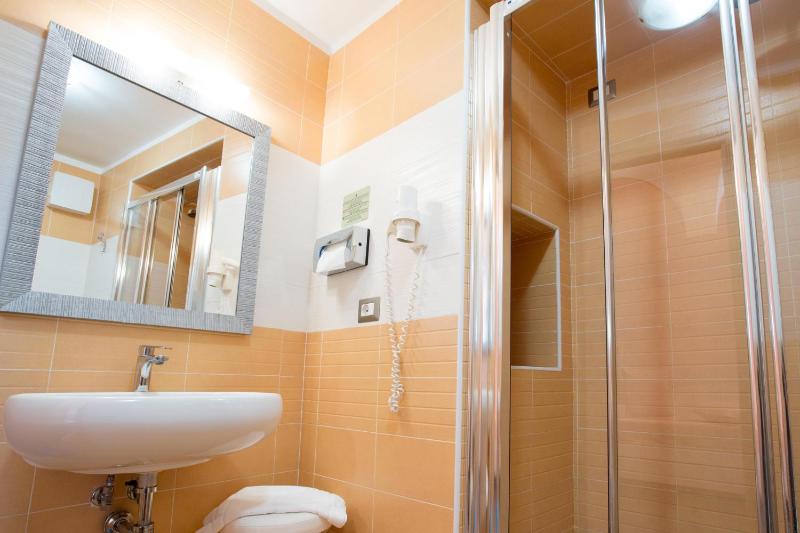 Junior Suite image 2