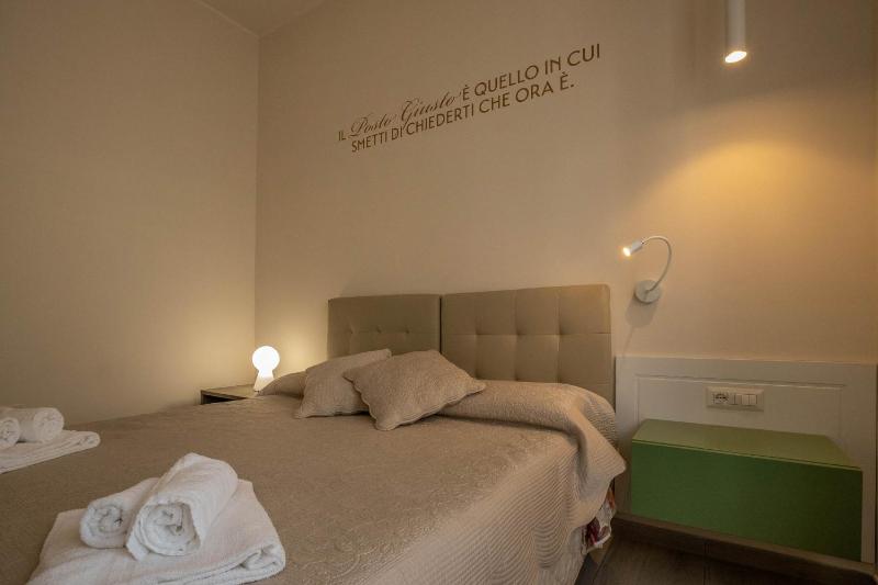 Deluxe Room image 4