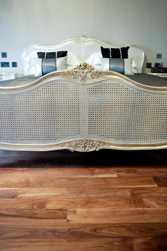 Cartmel King Suite with Spa Bath image 3