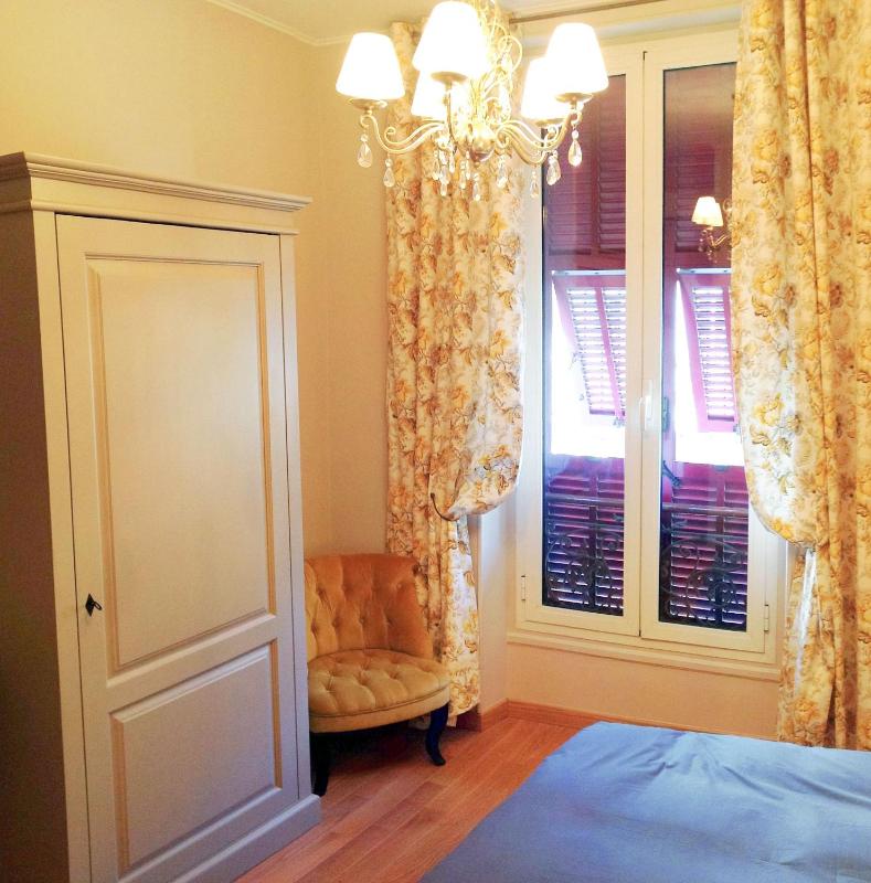 Double Room image 4