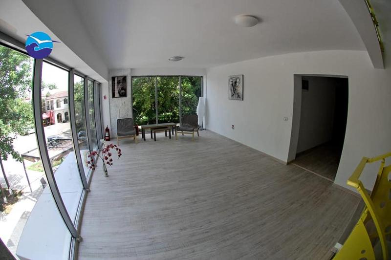 Glam Boutique Hotel - image 12