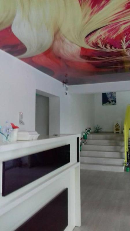 Glam Boutique Hotel - image 8