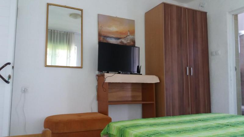 Double Room with Balcony and Sea View image 2