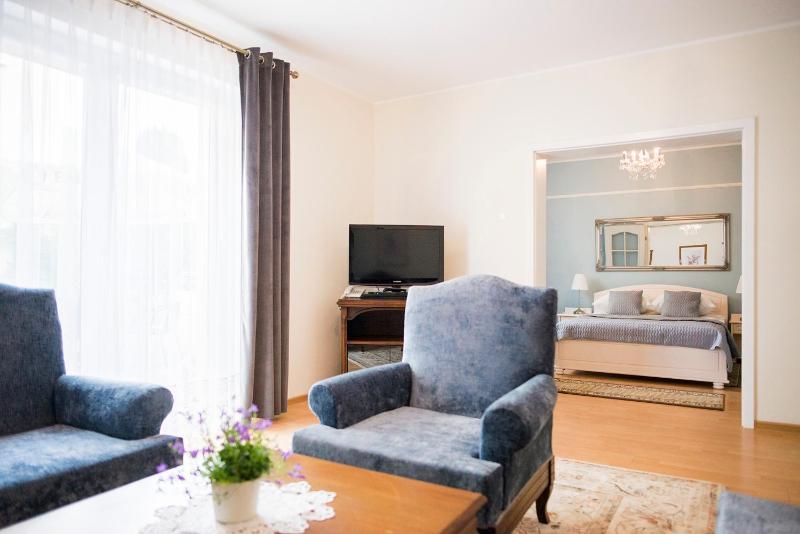 Apartment image 4