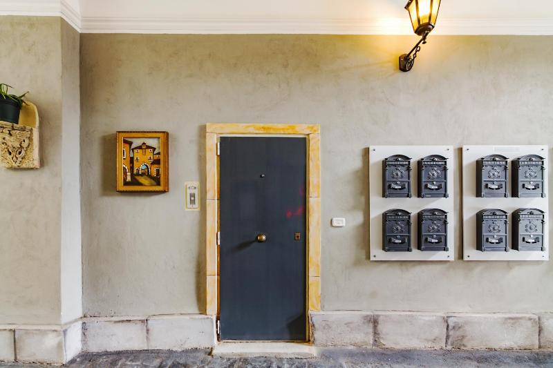 GuestHost - Catania Central Flat - image 16