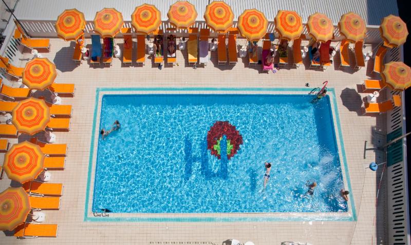 Hotel Universal - image 9