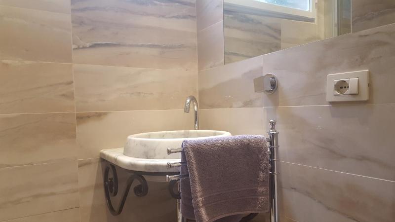 Deluxe Apartment image 2