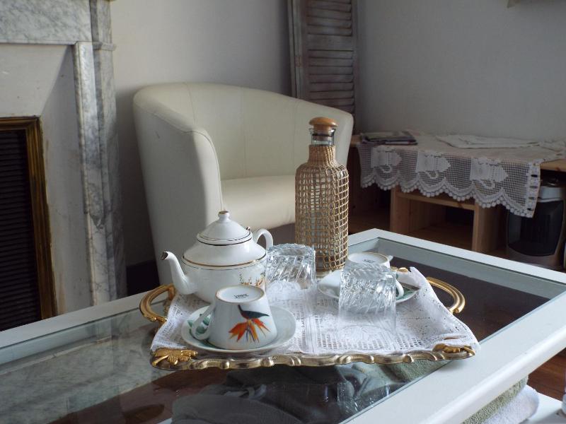 Deluxe Double Room with Balcony image 4