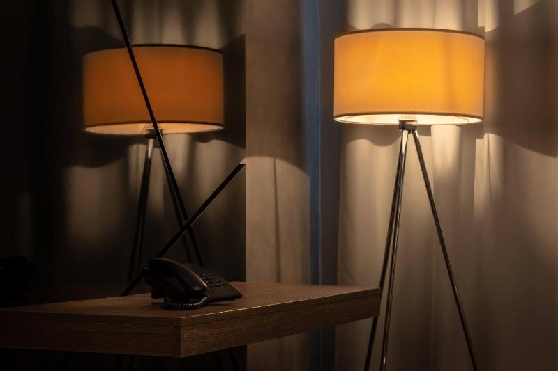 Quadruple Room with Private Bathroom image 2