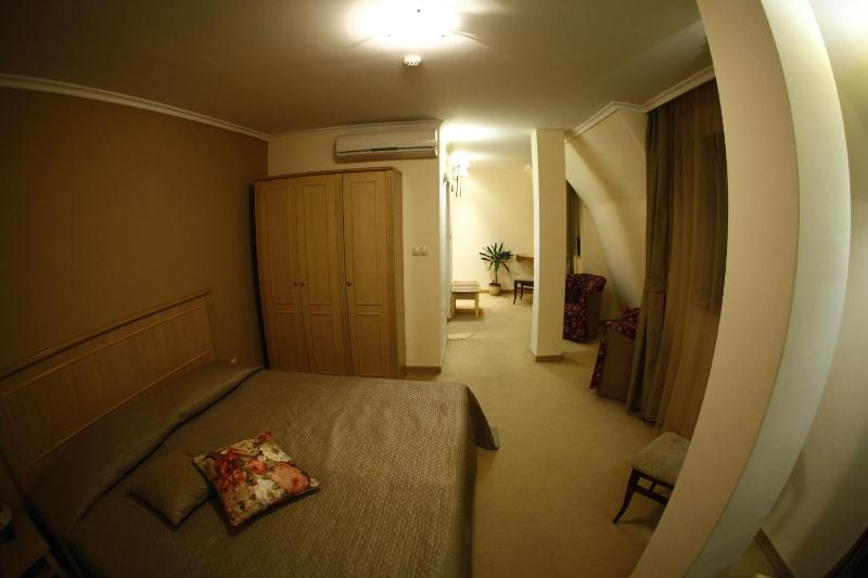 Lux Double Room   image 2