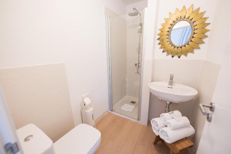 Hotel Catalina - image 41