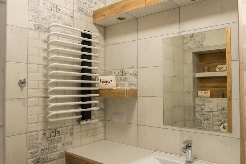 Apartment with Air-Conditioning image 2