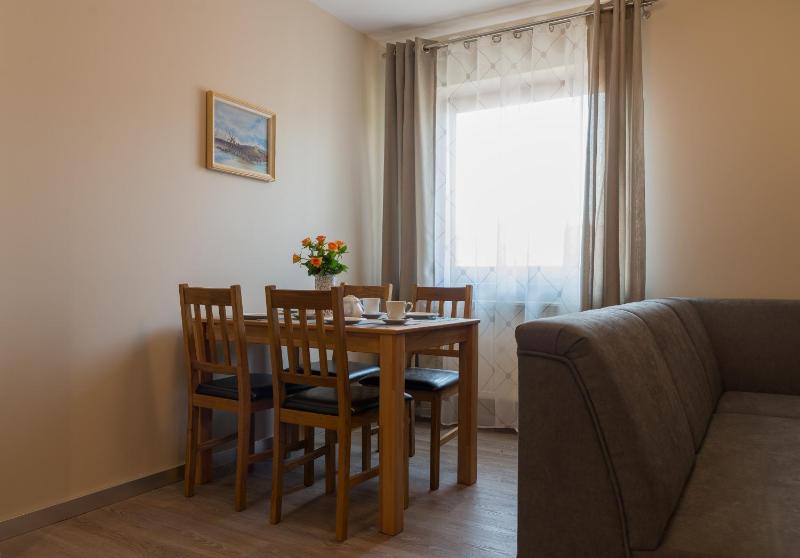 Apartment image 4
